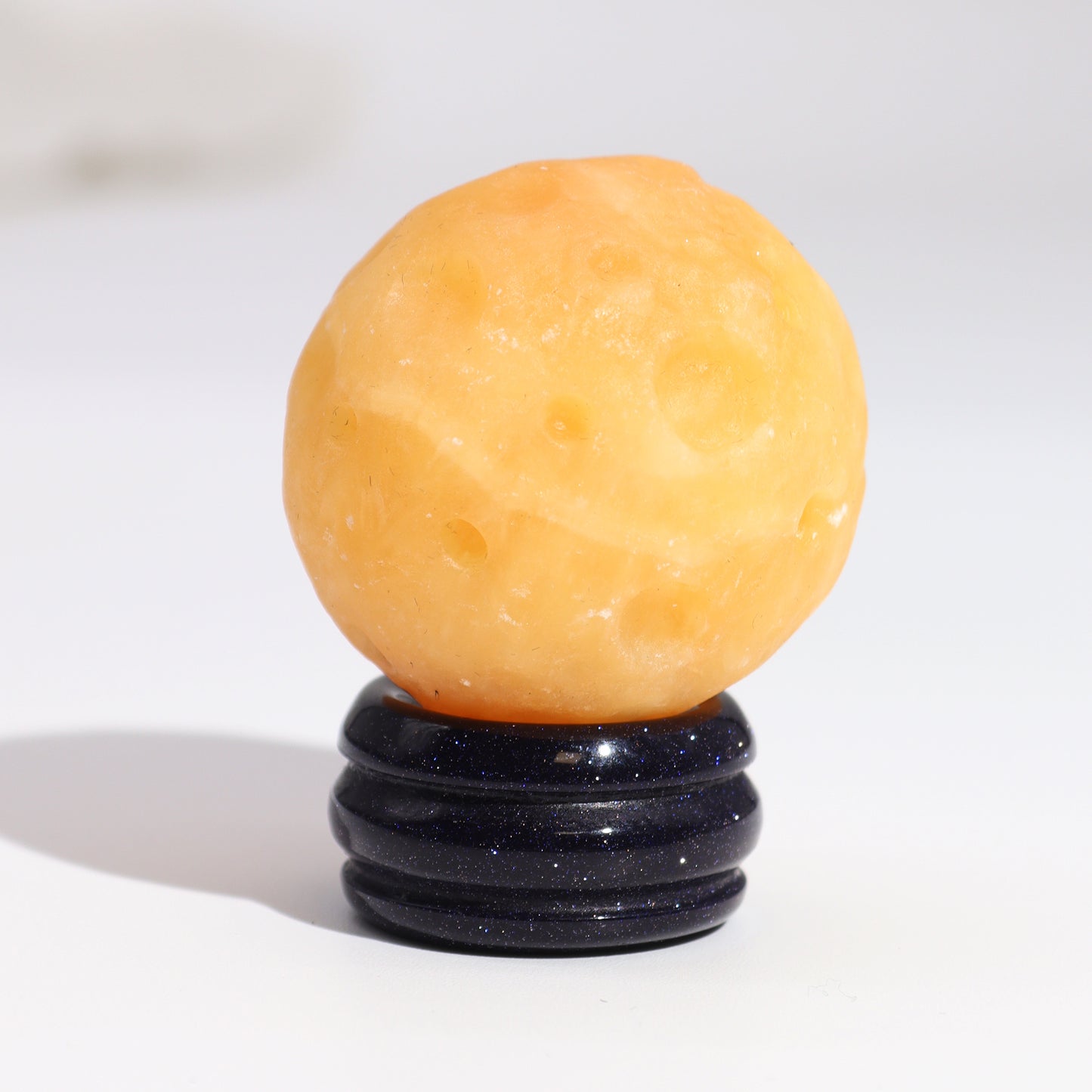 Pianeta di giada gialla su supporto in pietra dorata Sola - 40 mm (supporto 30x15 mm)