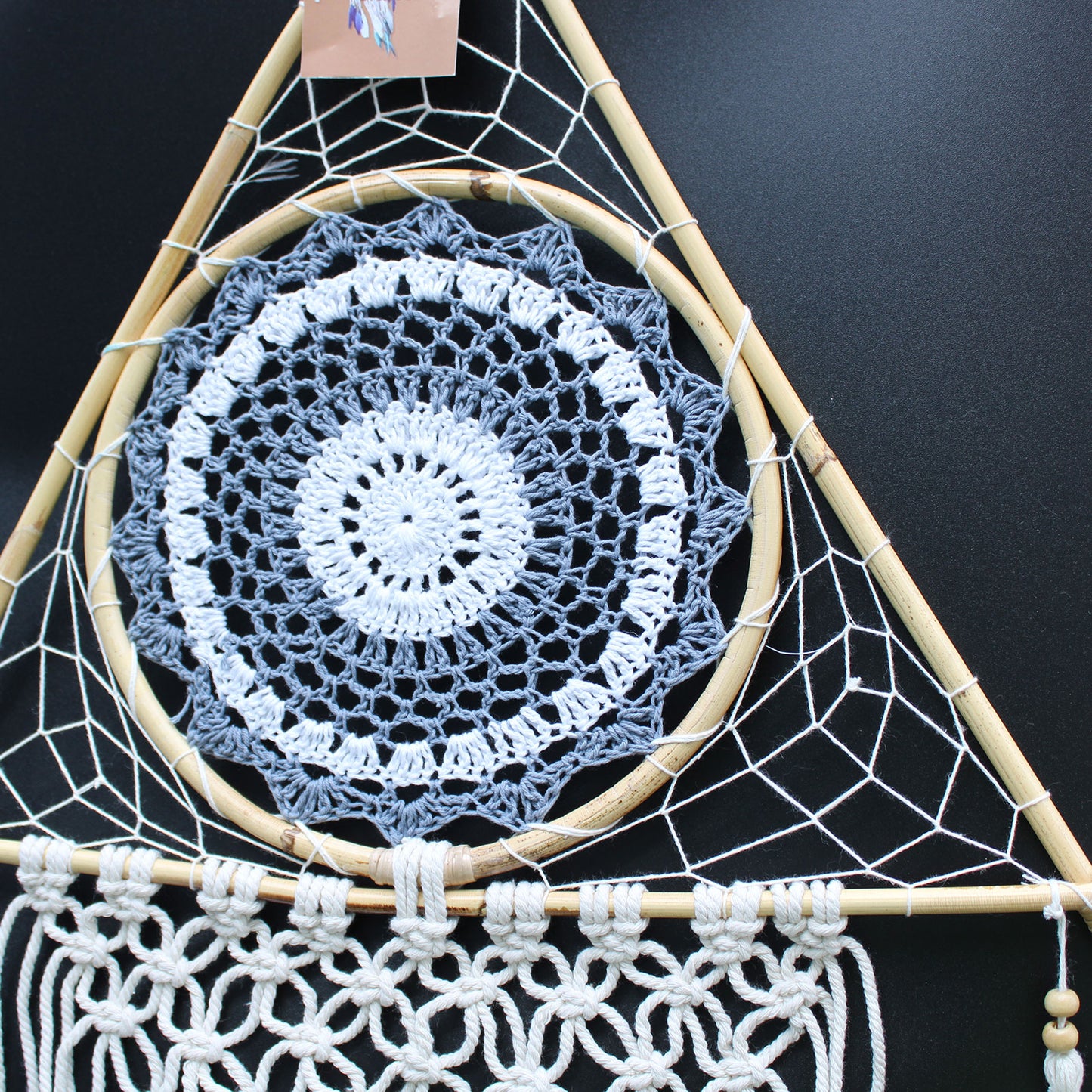 Protection Dreamcatcher - Lrg Macrame Pyramid White/Grey