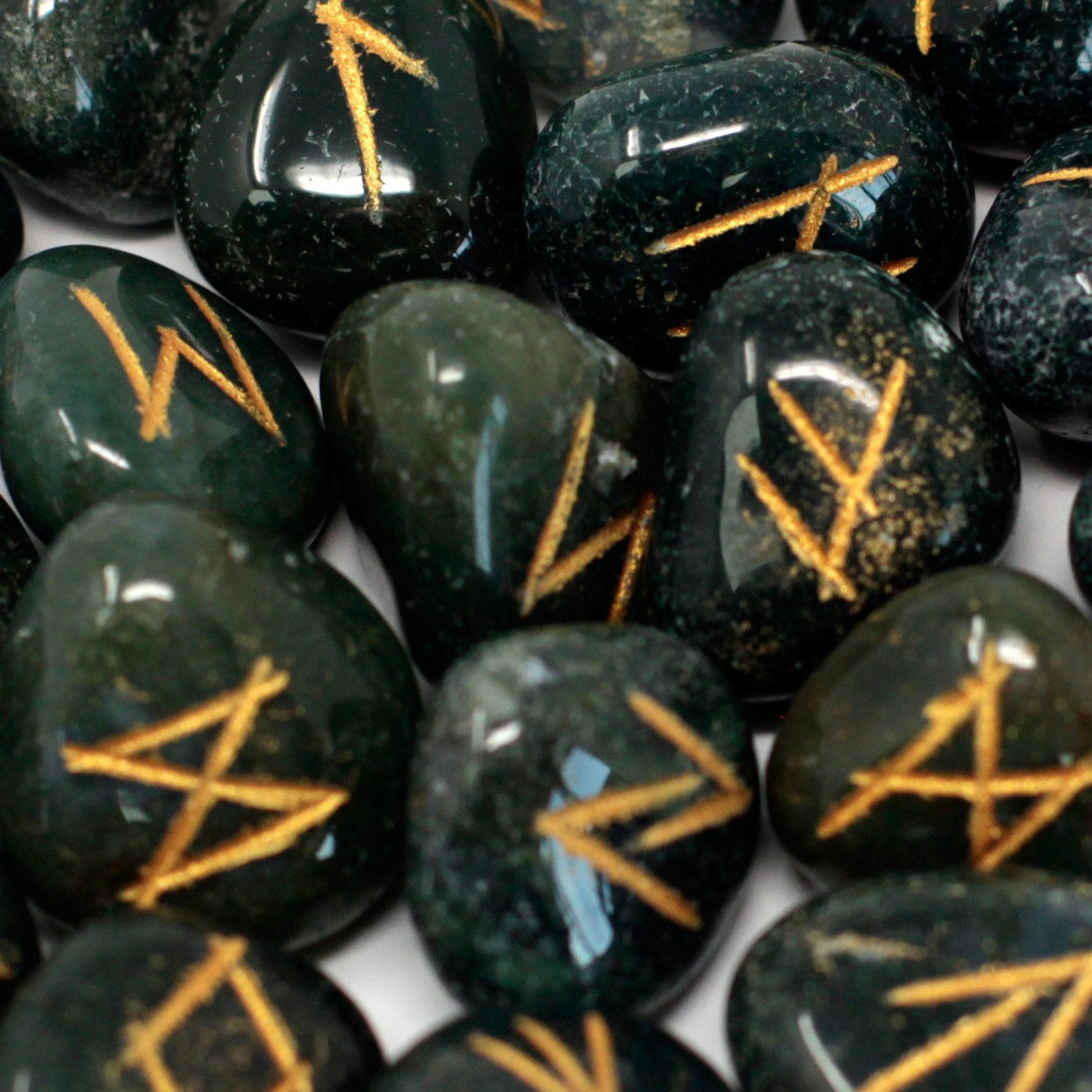 Runes Stone Set in Pouch - Bloodstone