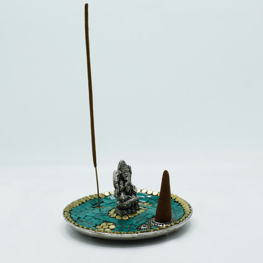 Ganesha-Teller mit tibetischem Dekor, Kegel- und Stabhalter
